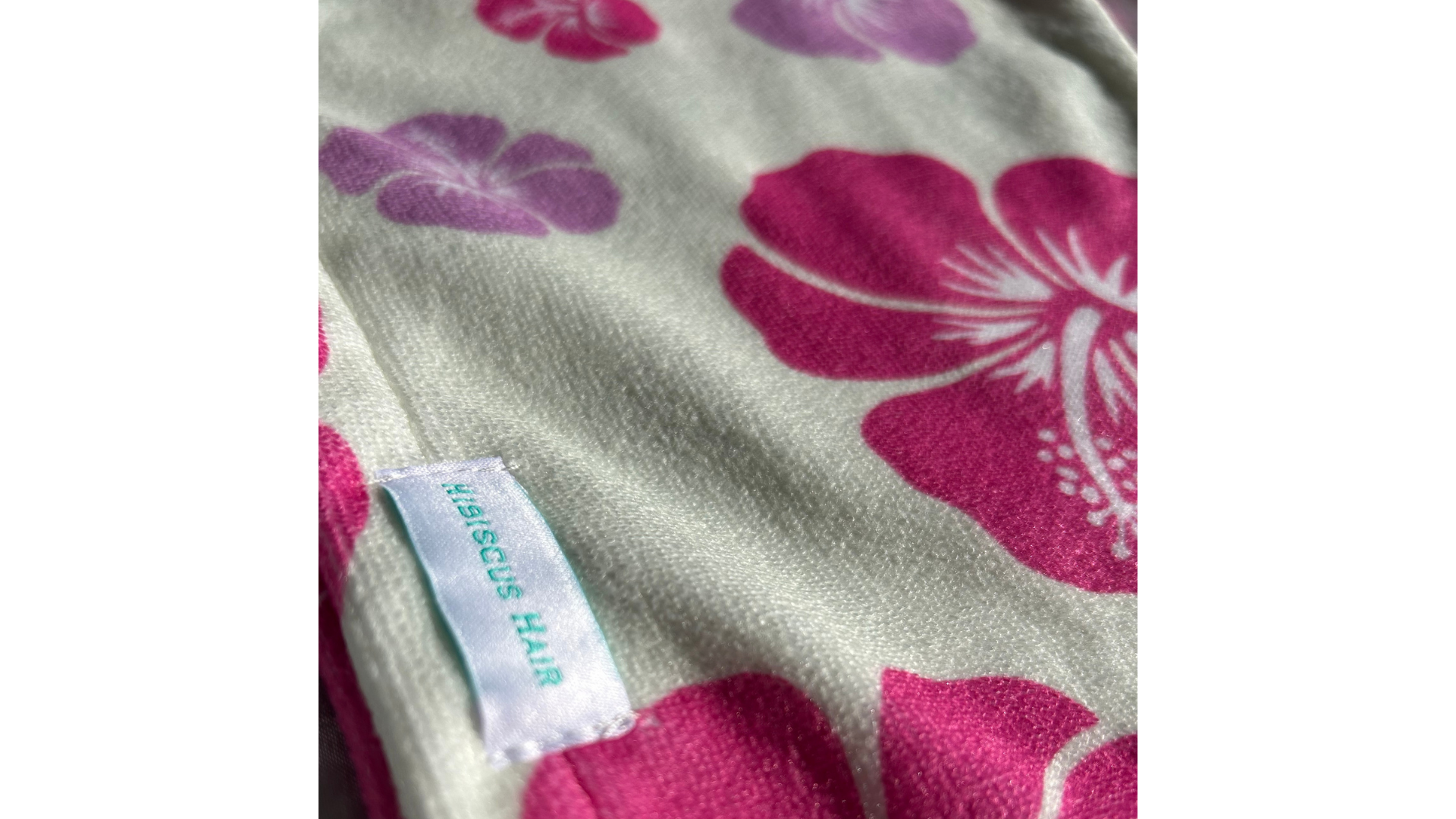 Microfibre Hair Wrap - Hibiscus White